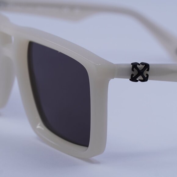 Off-White OERI13W STRATFORD 6107 Sunglasses Beige Square Frame, Grey Lenses - Picture 3 of 9